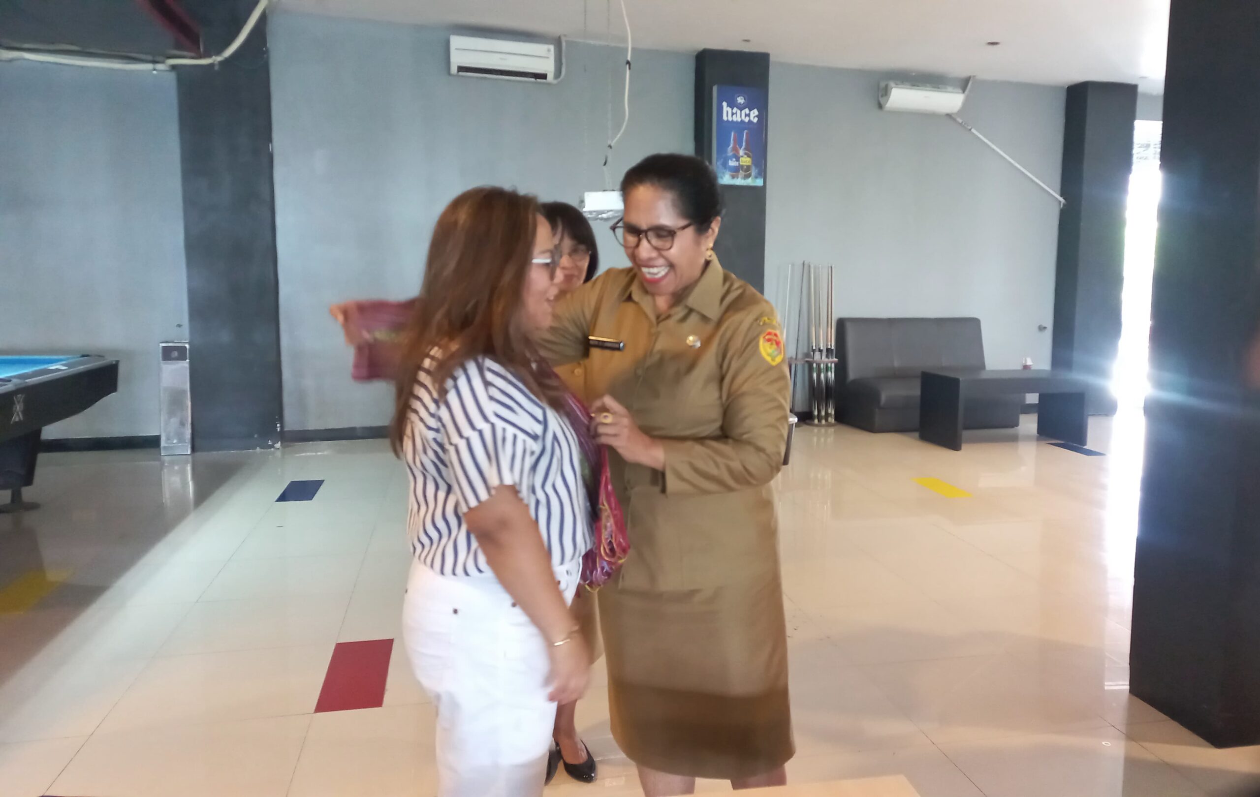 Menjadi pribadi yang berpengharapan itu bagus. Namun, harapan dan mimpi besar saja tidaklah cukup, dibutuhkan keberanian untuk mengambil keputusan