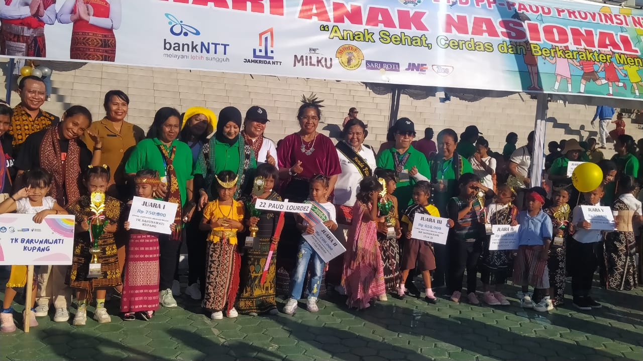 Kadis P3AP2KB Provinsi NTT hadiri Perayaan Hari Anak Nasional ke-40 Tahun 2024